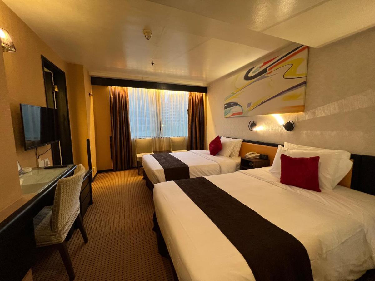 Deluxe Double Room with Two Double Beds and Garden View,120521907:JPEG